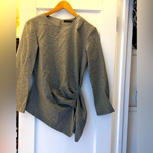 Zara women’s sweater size M poplin